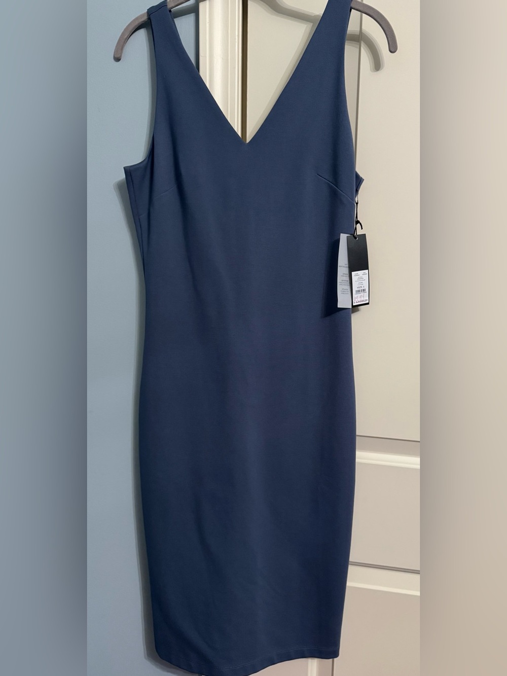 White House Black Market Sleeveless V-Neck Navy Sheath Dress
